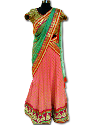 Pranjivan's Beautiful Sarees : Woven Dreams  